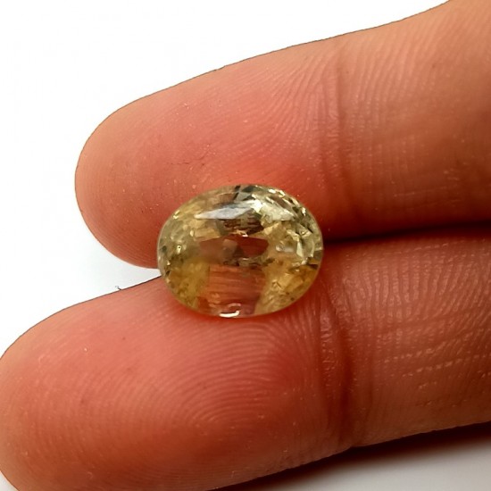 Yellow Sapphire (Pukhraj) 6.61 Ct gem quality